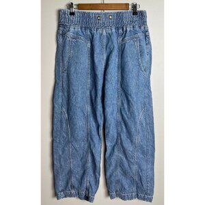 We The Free Arcadia Denim Harem Jogger Pants Light Wash Blue Size Large Women’s